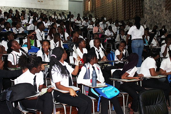 Campanha da União Africana na E.S.Francisco Manyanga